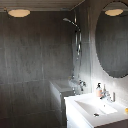 Serey - 500m From The Sea By Interhome