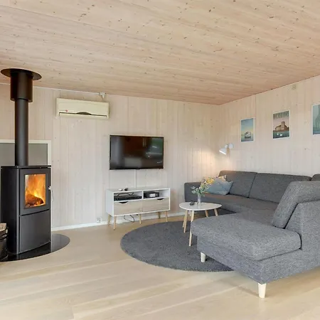 Serey - 500m From The Sea By Interhome Vakantiehuis